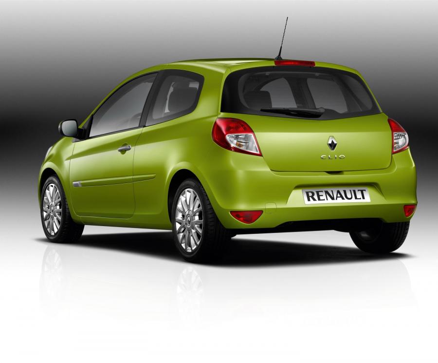  Renault Clio 2010 года  (фото 12 из 19)